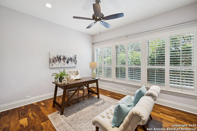 Image 31 of 50 For 836 Canterbury Hill