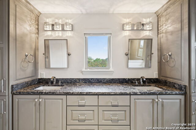 Image 40 of 50 For 836 Canterbury Hill