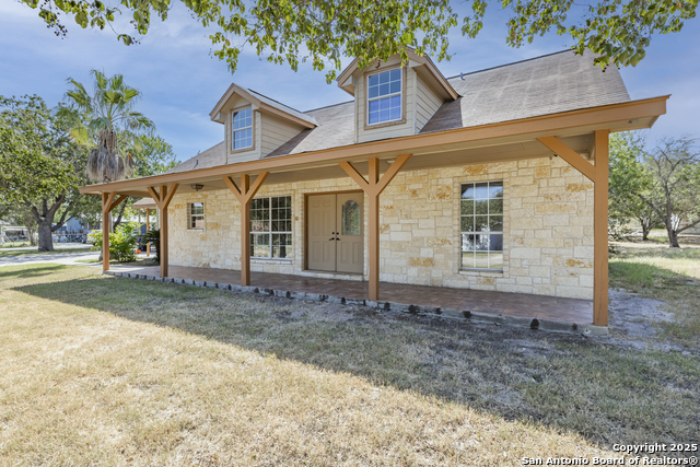 Details for 205 6th  , Natalia, TX 78059