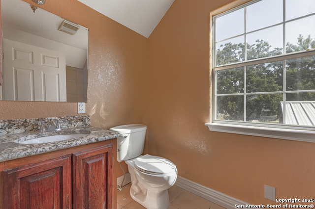 Image 28 of 40 For 205 6th  