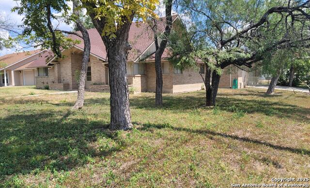 Image 4 of 12 For 118 Gardenview S