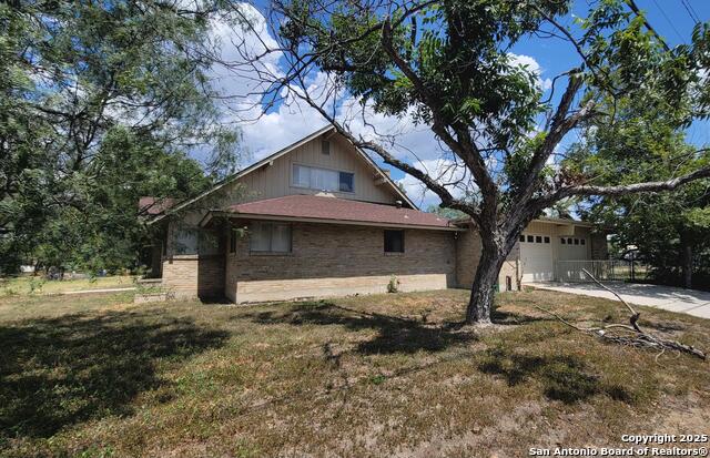 Image 5 of 12 For 118 Gardenview S