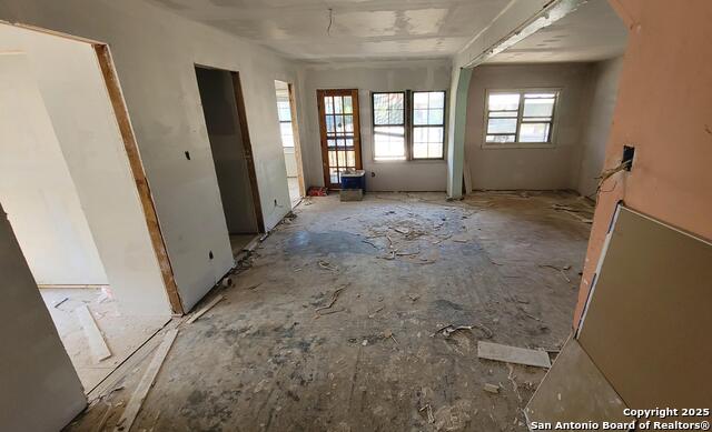 Image 10 of 15 For 814 Vermont