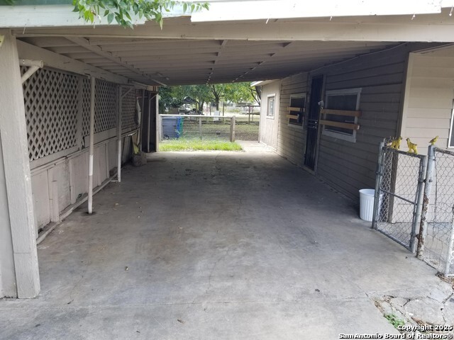 Image 5 of 15 For 814 Vermont