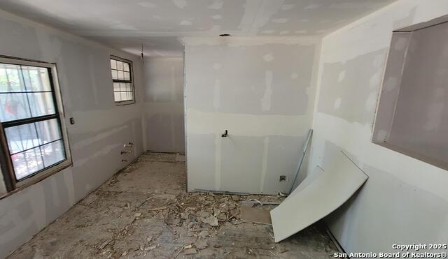 Image 7 of 15 For 814 Vermont