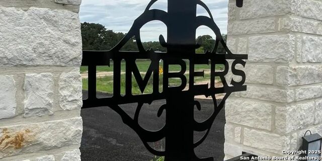 Image 2 of 4 For 101 Timber Heights