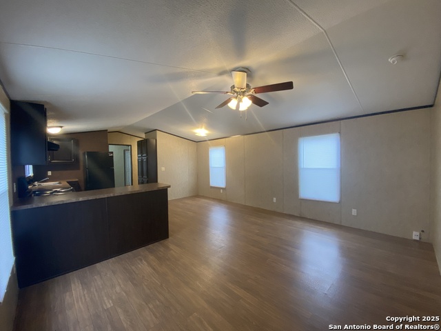 Image 3 of 7 For 1215 Southway