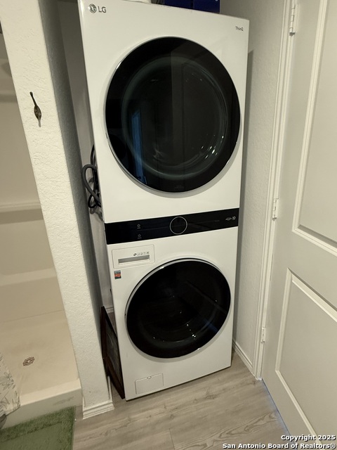 Image 13 of 22 For 7161 Elm Cv