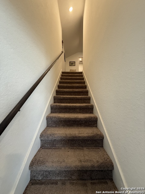 Image 14 of 22 For 7161 Elm Cv