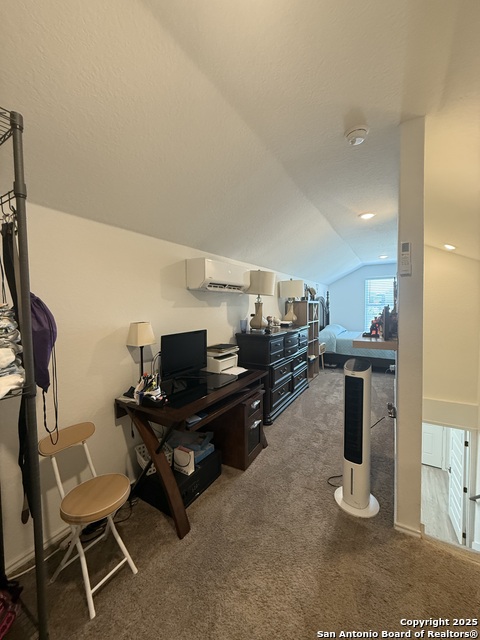 Image 17 of 22 For 7161 Elm Cv