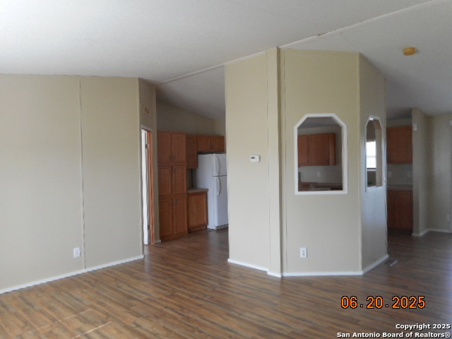 Image 3 of 16 For 165 Crestfield Dr.