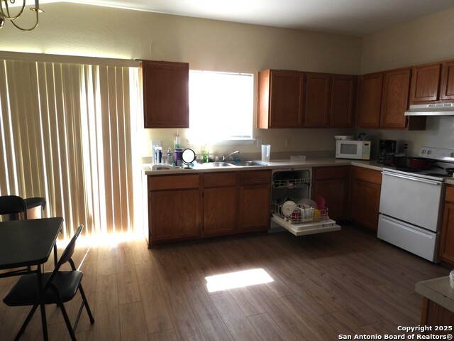 Image 9 of 33 For 630 Leopard