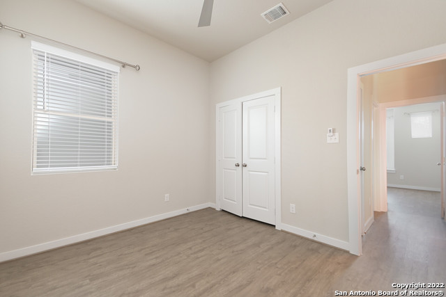 Listing photo id 10 for 8015 Needle Creek