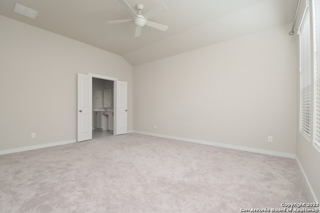 Listing photo id 18 for 8015 Needle Creek