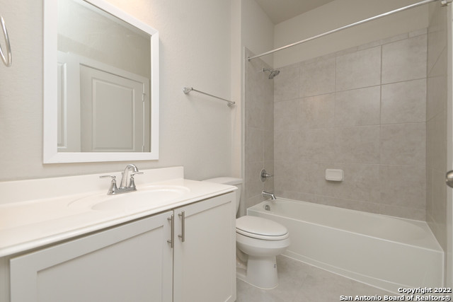 Listing photo id 23 for 8015 Needle Creek