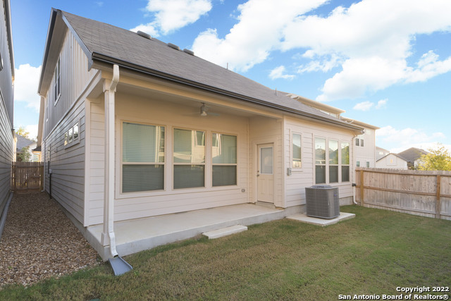 Listing photo id 28 for 8015 Needle Creek