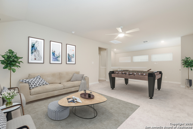 Listing photo id 3 for 8015 Needle Creek