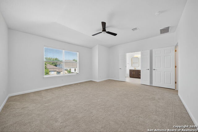 Listing photo id 17 for 8407 Western Way