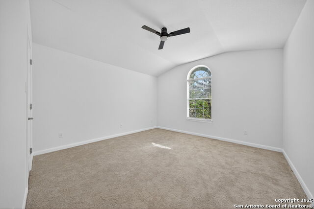 Listing photo id 24 for 8407 Western Way