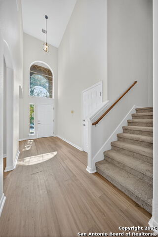 Listing photo id 4 for 8407 Western Way