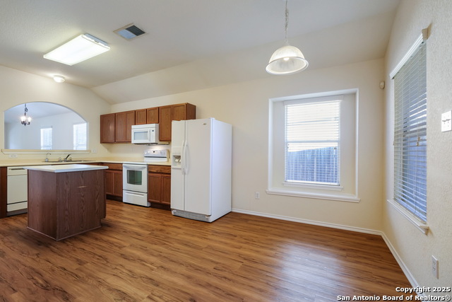Image 8 of 28 For 10227 Roseangel