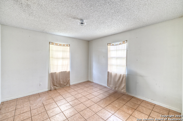 Image 11 of 19 For 254 Prairie St