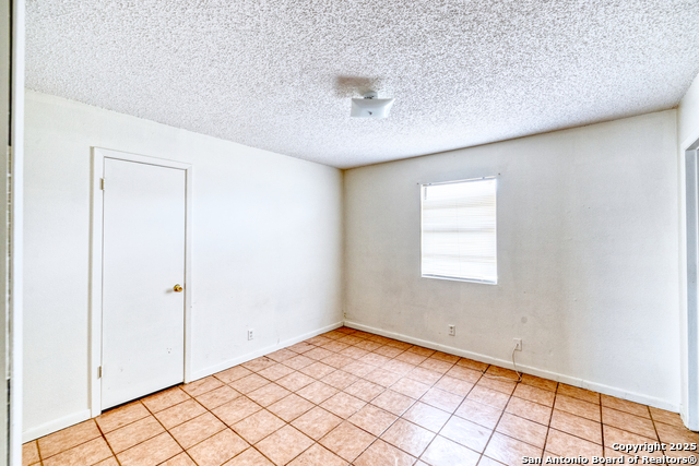 Image 8 of 19 For 254 Prairie St