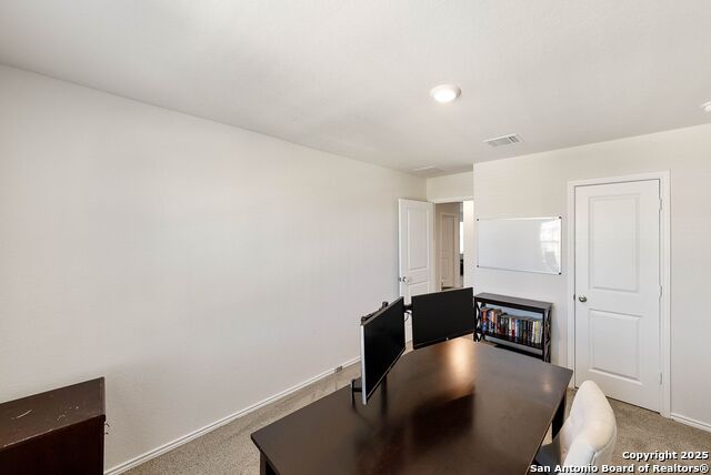 Image 17 of 47 For 6220 Sunhigh Dr.