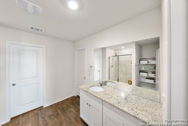 Image 29 of 47 For 6220 Sunhigh Dr.