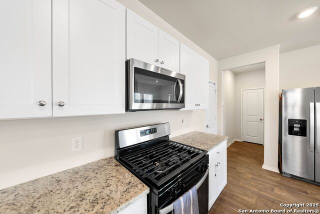 Image 8 of 47 For 6220 Sunhigh Dr.