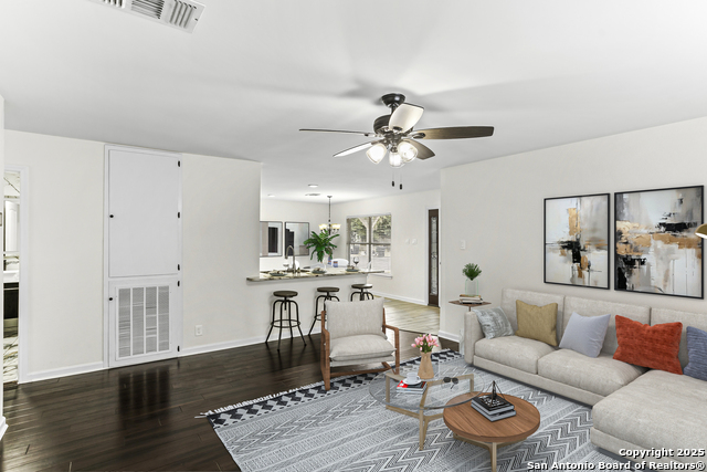 Image 11 of 26 For 143 Villa Grande