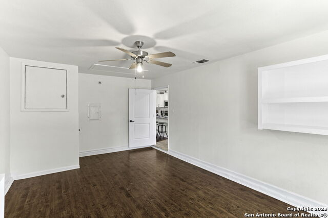 Image 17 of 26 For 143 Villa Grande