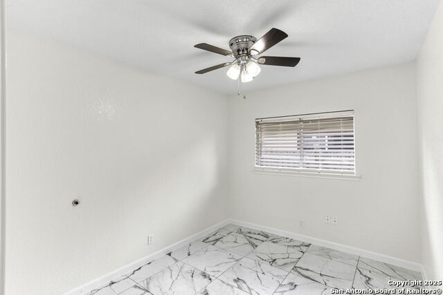 Image 19 of 26 For 143 Villa Grande