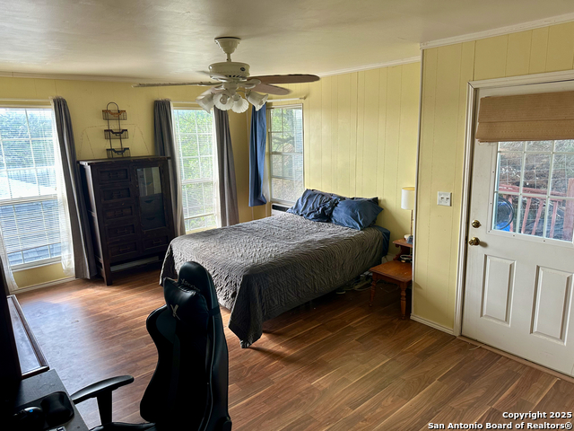 Image 15 of 29 For 541 Deer Creek E