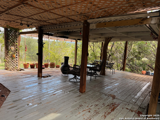 Image 21 of 29 For 541 Deer Creek E