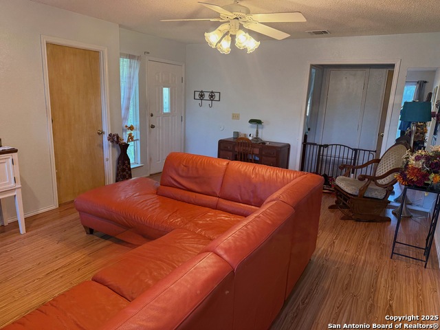 Image 3 of 29 For 541 Deer Creek E