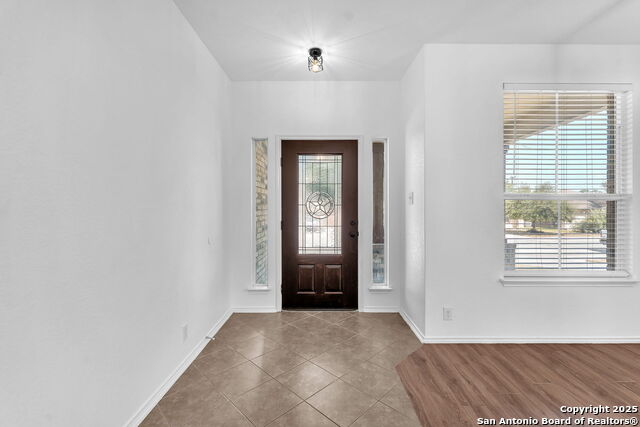 Image 10 of 53 For 21634 Seminole Oaks