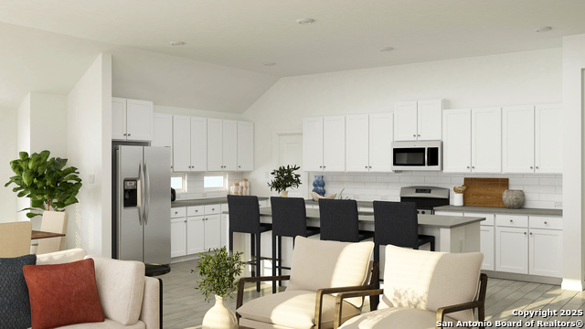 Listing photo id 7 for 5779 Musquiz Ridge