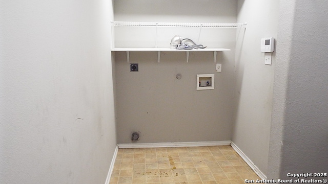 Image 29 of 36 For 9427 Anderson Way