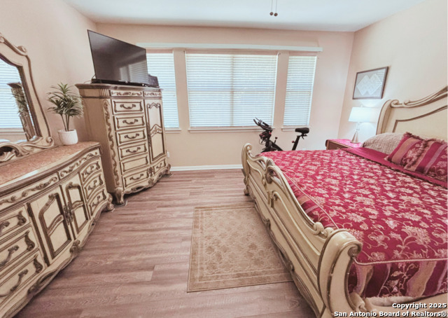 Image 17 of 33 For 1008 Oak Ridge