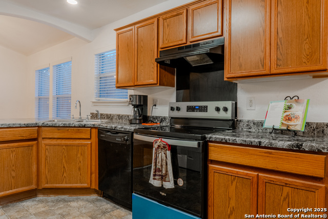 Image 11 of 29 For 8502 Chickasaw Blf