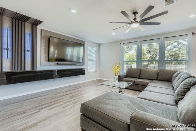 Image 7 of 29 For 7923 Bonsai Bay