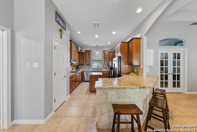 Listing photo id 10 for 105 Legacy Oaks