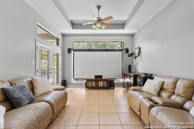 Listing photo id 24 for 105 Legacy Oaks