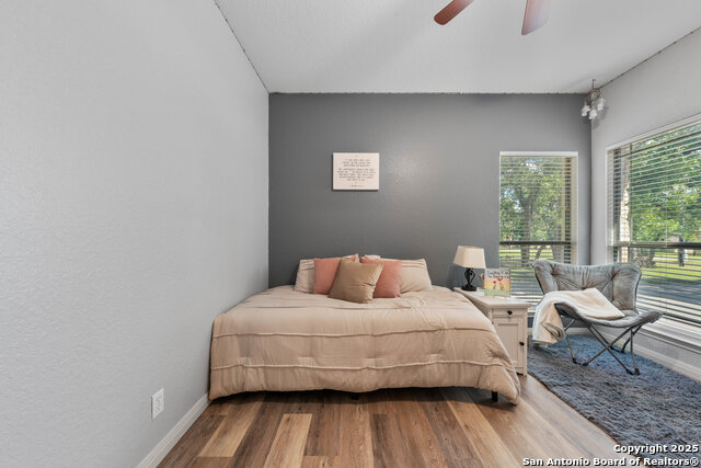 Listing photo id 26 for 105 Legacy Oaks