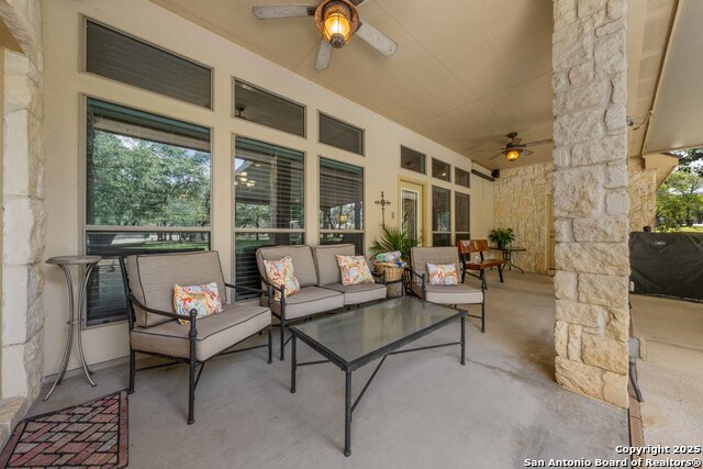 Listing photo id 35 for 105 Legacy Oaks
