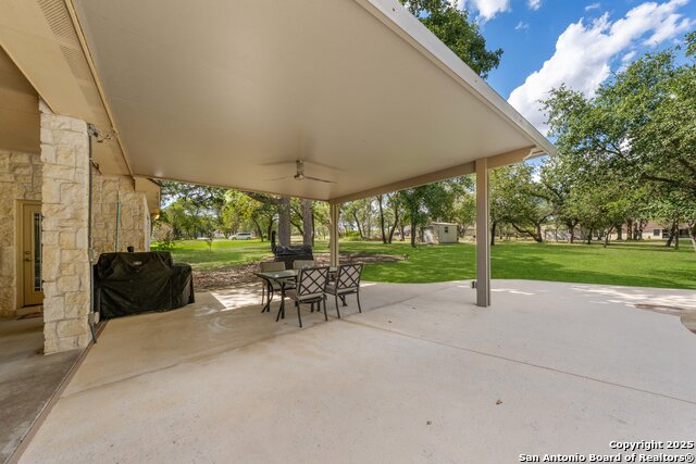 Listing photo id 36 for 105 Legacy Oaks