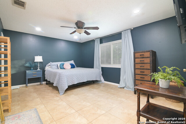 Listing photo id 13 for 2851 Burning Rock