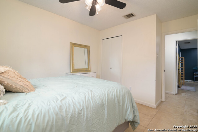Listing photo id 19 for 2851 Burning Rock