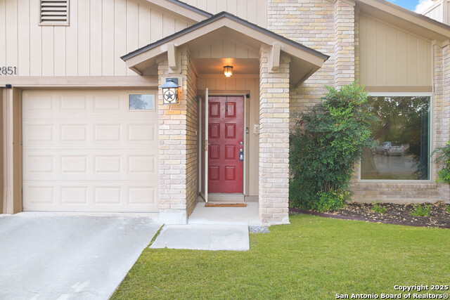 Listing photo id 1 for 2851 Burning Rock
